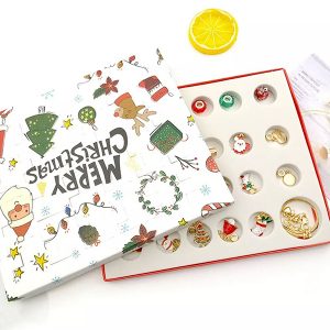 Adventný kalendár so šperkami 03